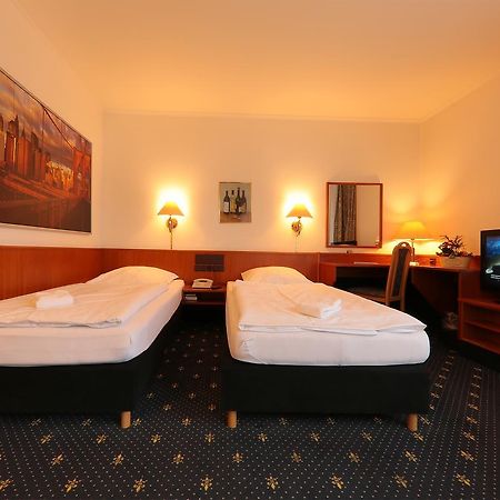 Karaman Group Hotel Bad Nenndorf Exterior photo